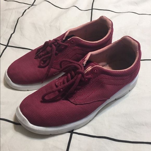 Vans magenta running shoes - Picture 1 of 4